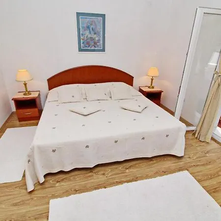 Lucija - Two Bedroom With Terrace And Garden View Apartment *