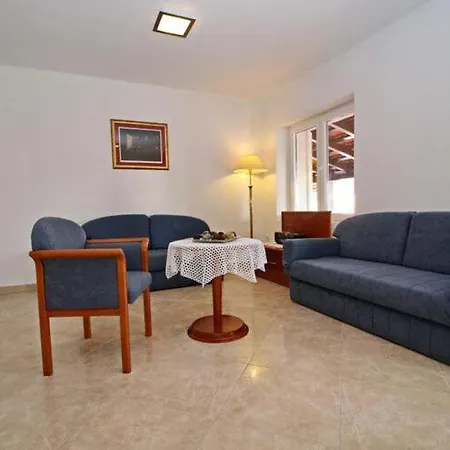 Lucija - Two Bedroom With Terrace And Garden View Vela Luka