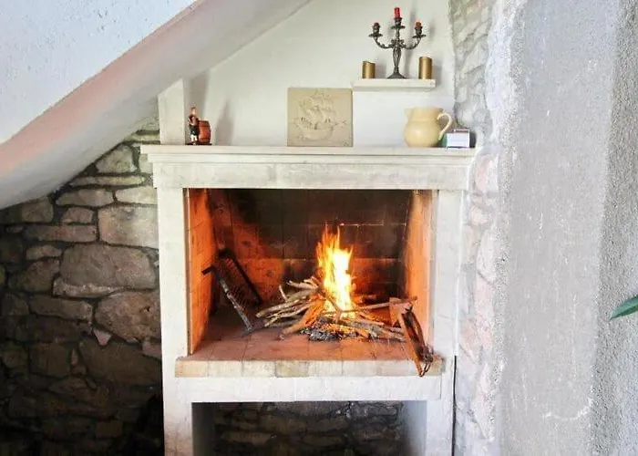 With Terrace And Garden * Vela Luka